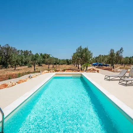 Villa Smeraldo With Private Pool And Stone Vaults Carovigno